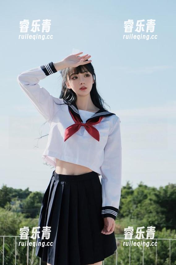 FAIRY CLUB妖精社 - 佳凝全套美脚写真图片，展现完美脚部线条的视觉盛宴.txt